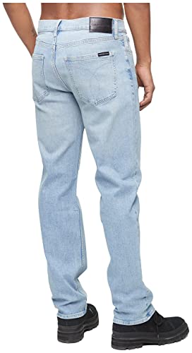 Calvin Klein Men's Straight Fit Jeans