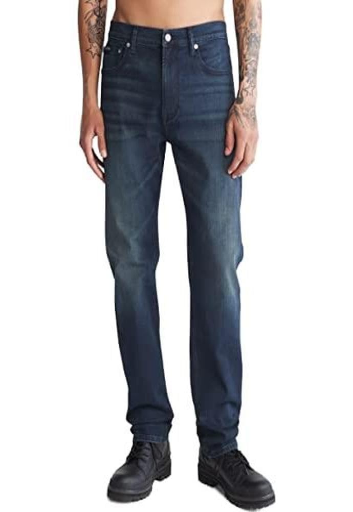 Calvin Klein Men's Straight Fit Jeans