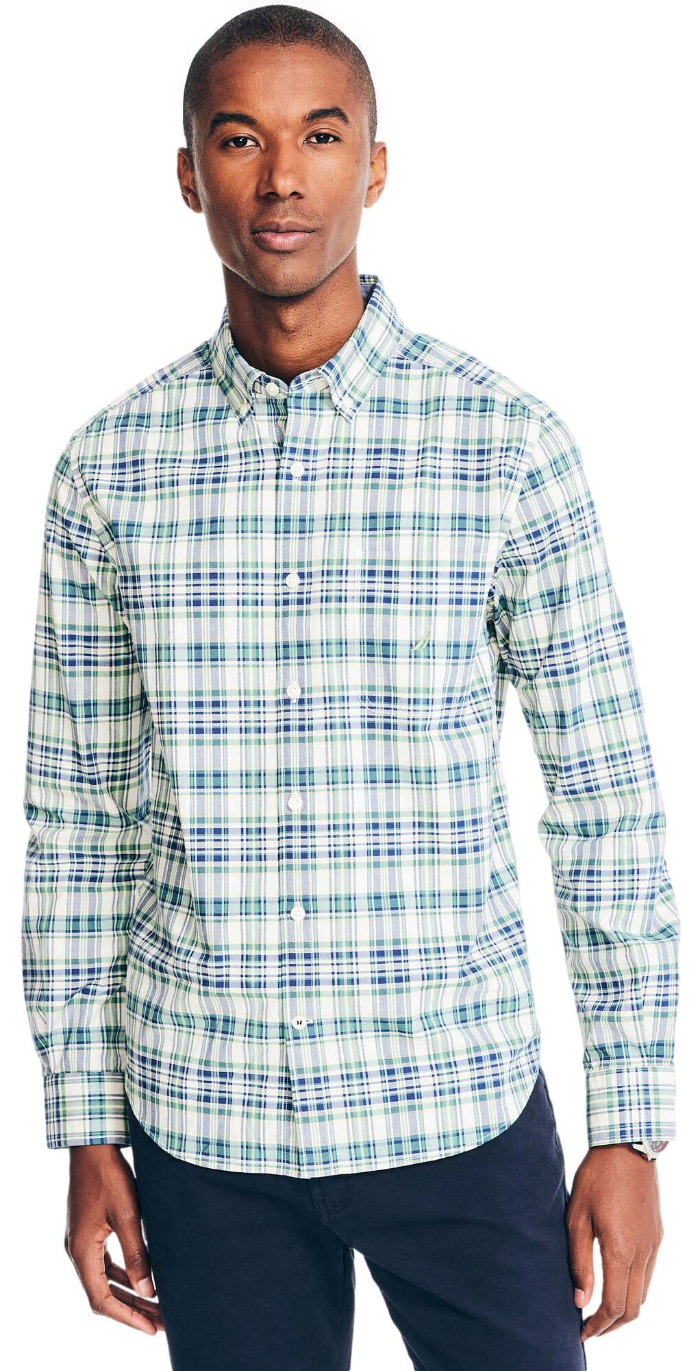 Nautica Men's Wrinkle Resistant Long Sleeve Button Front Shirt